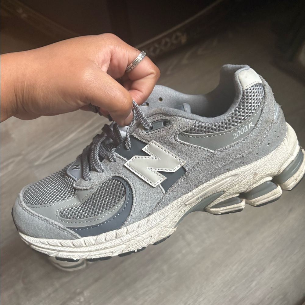 Gray Athletic Sneakers New Balance - Picture 9 of 10